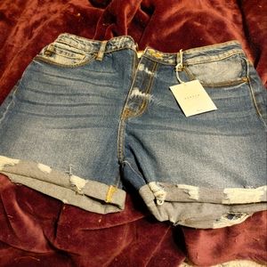 Kan can shorts
